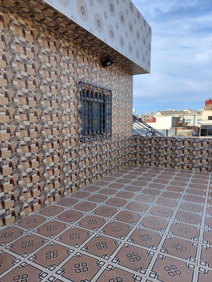 Studio Neuf Proprete Et Hygiene Irreprochable Proche Des Bus Ctm - 4 Em Etage Face Terrasse Tangier Exterior photo